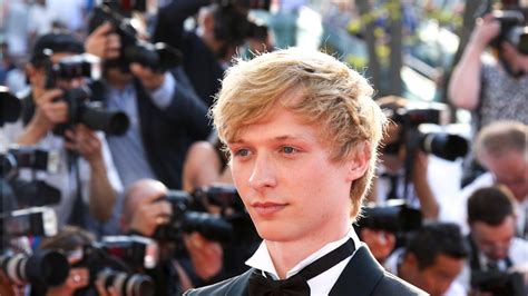 will tudor plays dean